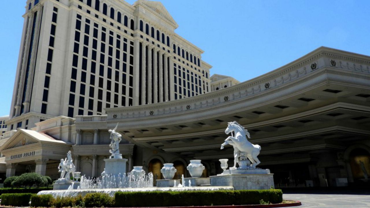 Las Vegas Gets Ready to Start Businesses Again
