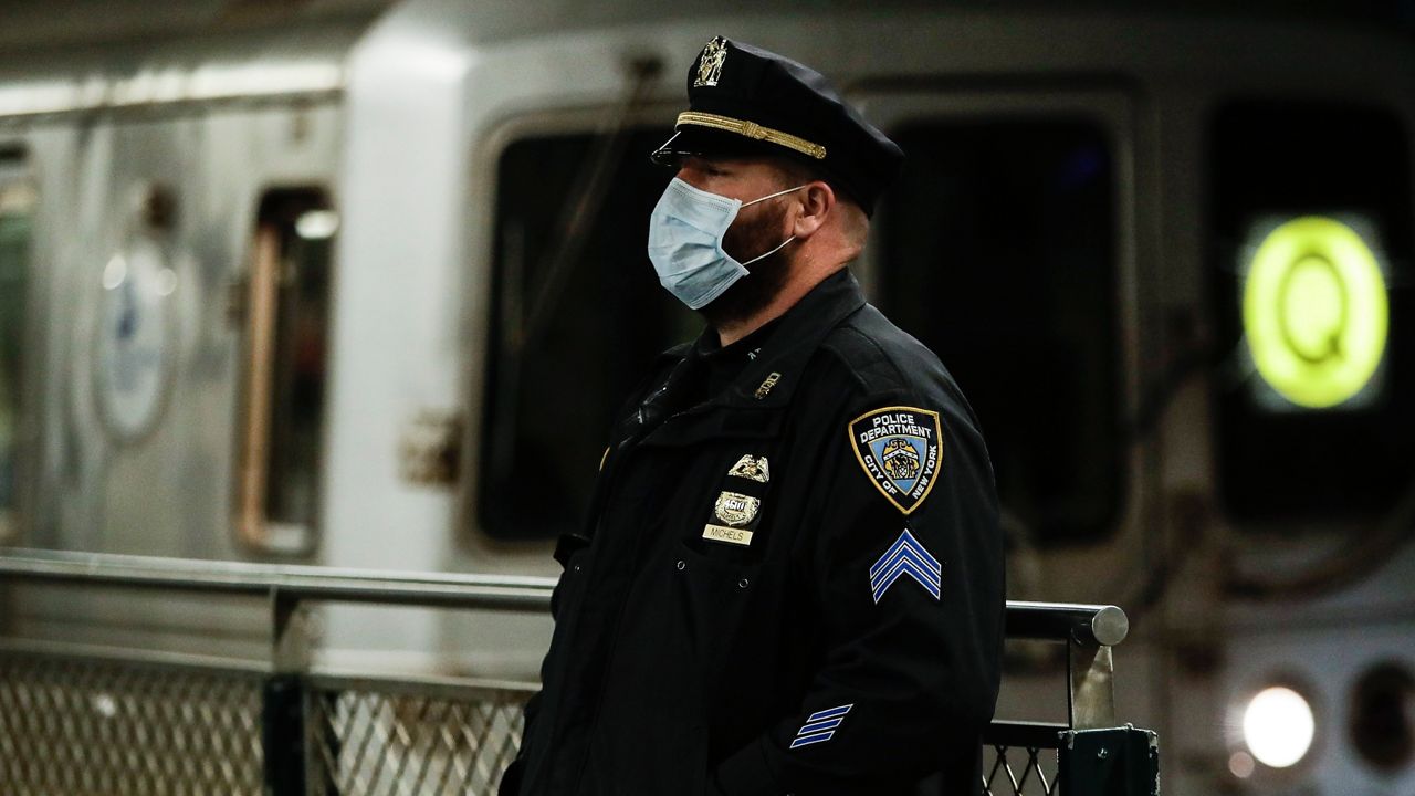 Cuomo: NY registra el menor porcentaje de contagios desde marzo 16