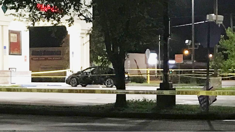 Female Passenger Found Shot in Walgreens' Parking Lot Dies