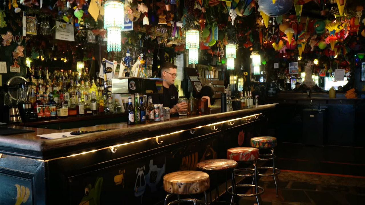 Nycs Few Remaining Lesbian Bars Struggle To Survive 