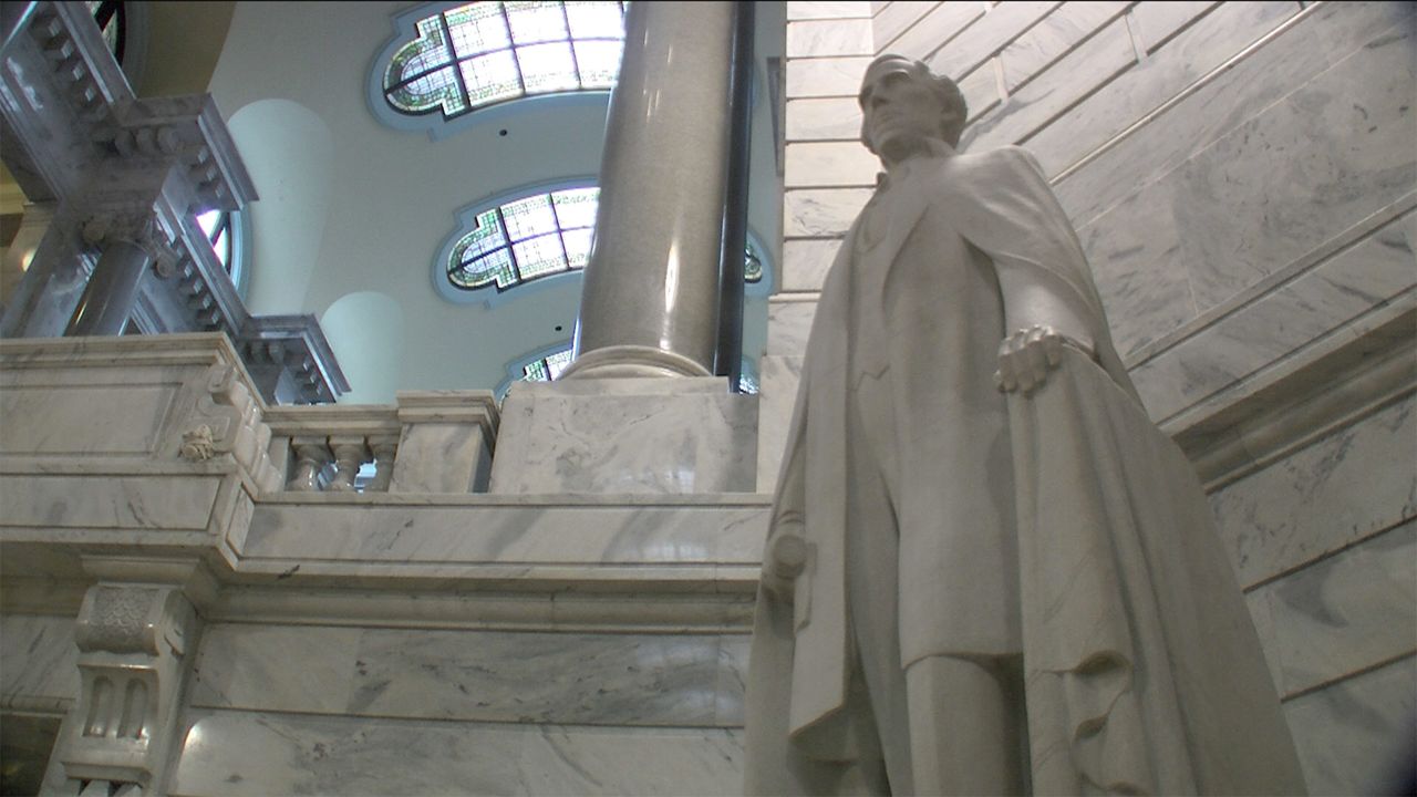 Governor Wants Confederate Statue Gone From Capitol