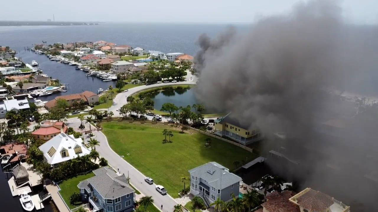 Plume of black smoke rising above the house fire. (Courtesy: Gary Smith)