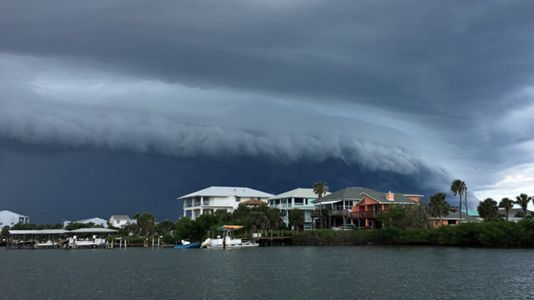 Central Florida Weather Few Showers Linger Overnight