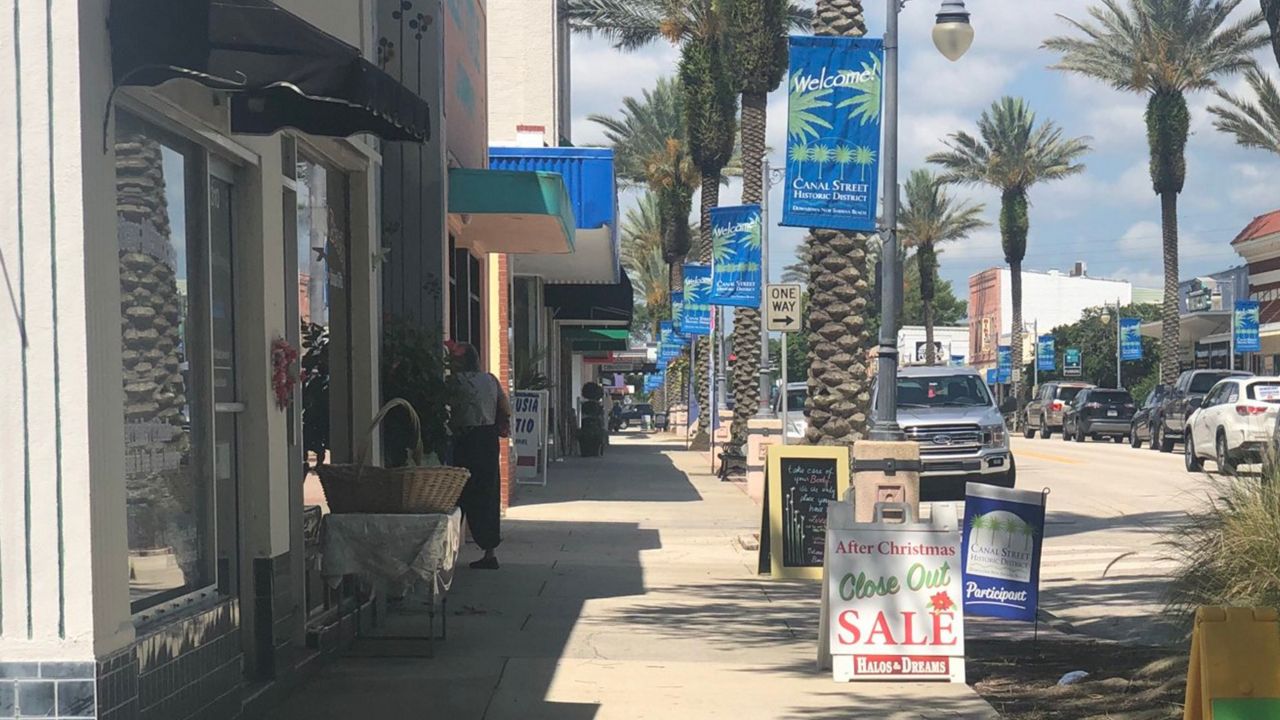 New Smyrna Beach commissioners have approved a plan to close Canal Street periodically for pedestrian-only shopping. (Nicole Griffin/Spectrum News 13)