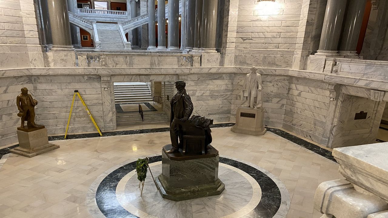 Lawmaker Wants Chief Carl Brashear in KY Capitol Rotunda 