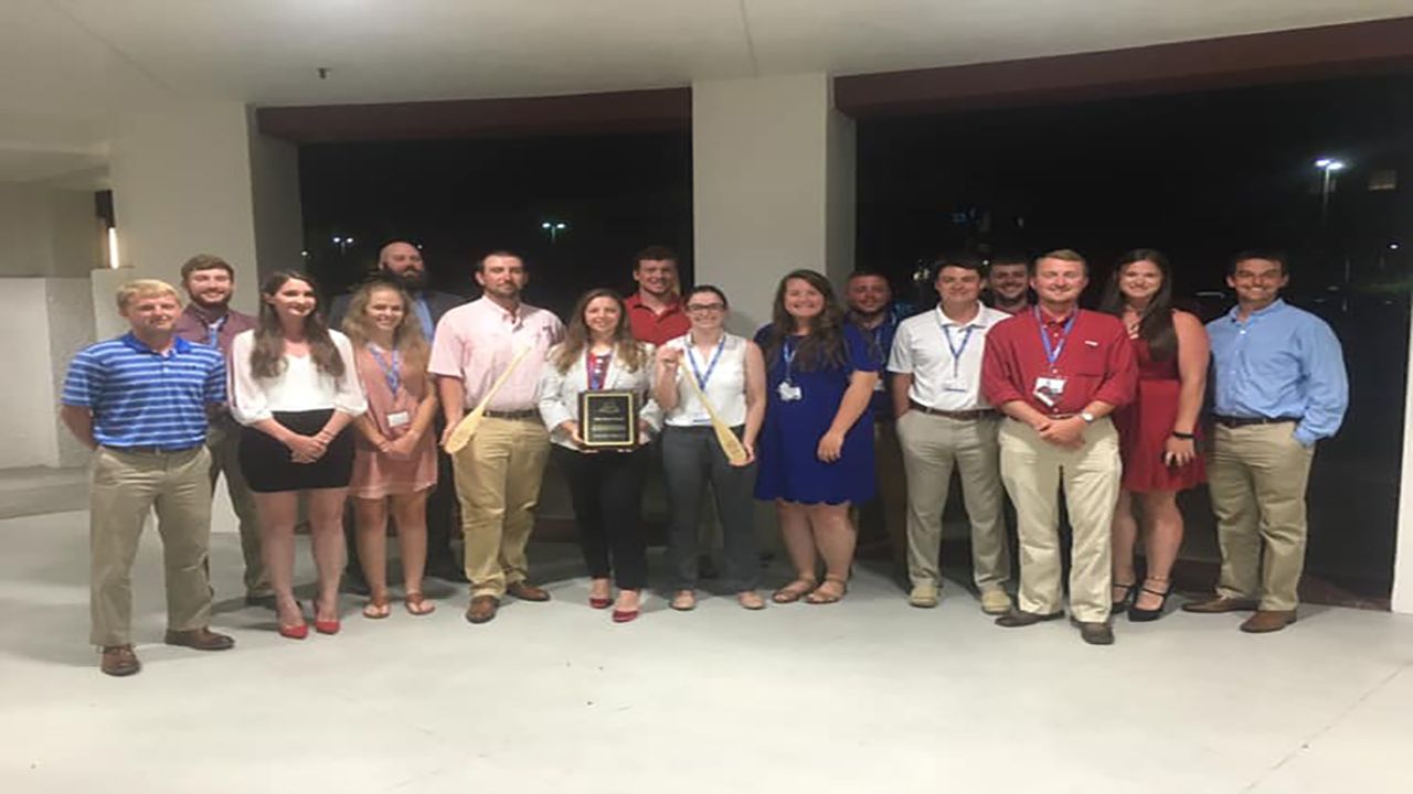 ROCK SOLID FINISH FOR WKU CONCRETE CANOE TEAM