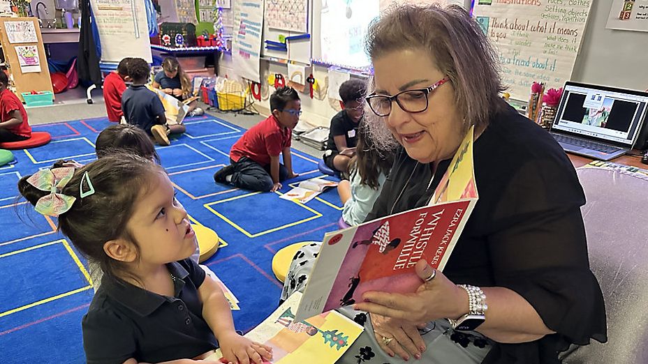 Veronica Vasallo teaches first grade at Dunedin Elementary. (Spectrum News)