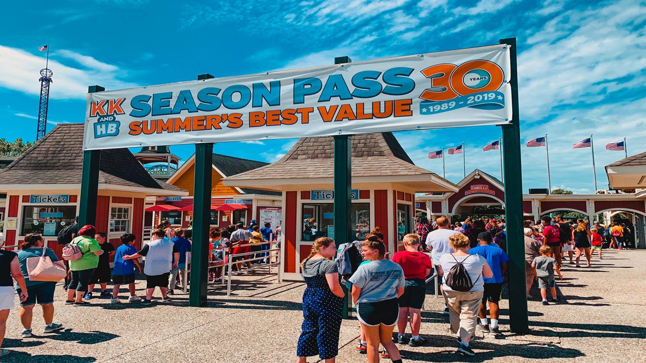 Kentucky Kingdom offers discount on season pass