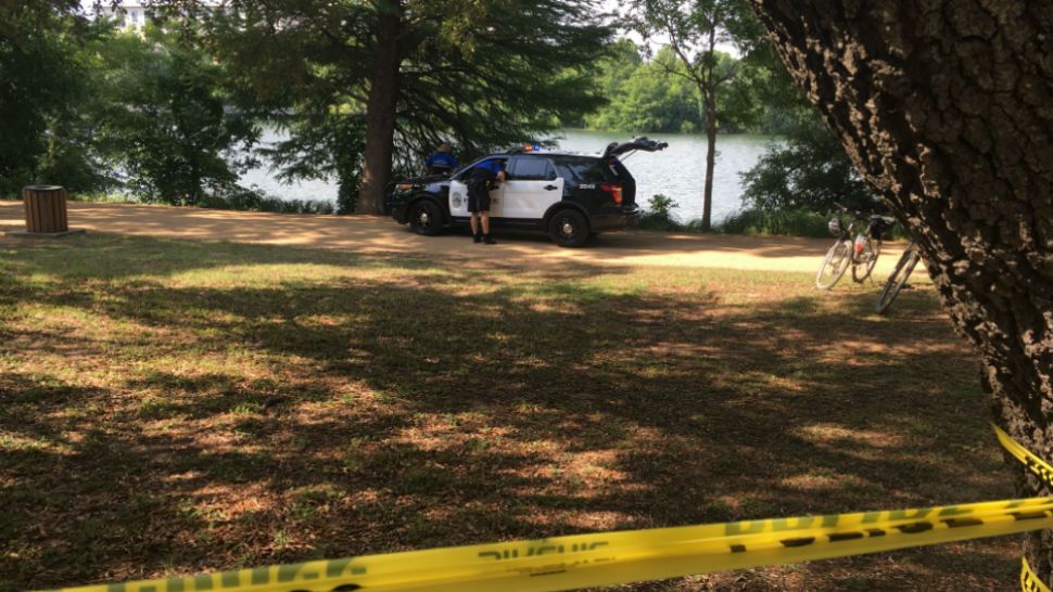 A body has been found in Lady Bird Lake at the 1400 block of Nash Hernandez Senior Road. (Spectrum News Photo/Ed Keiner)