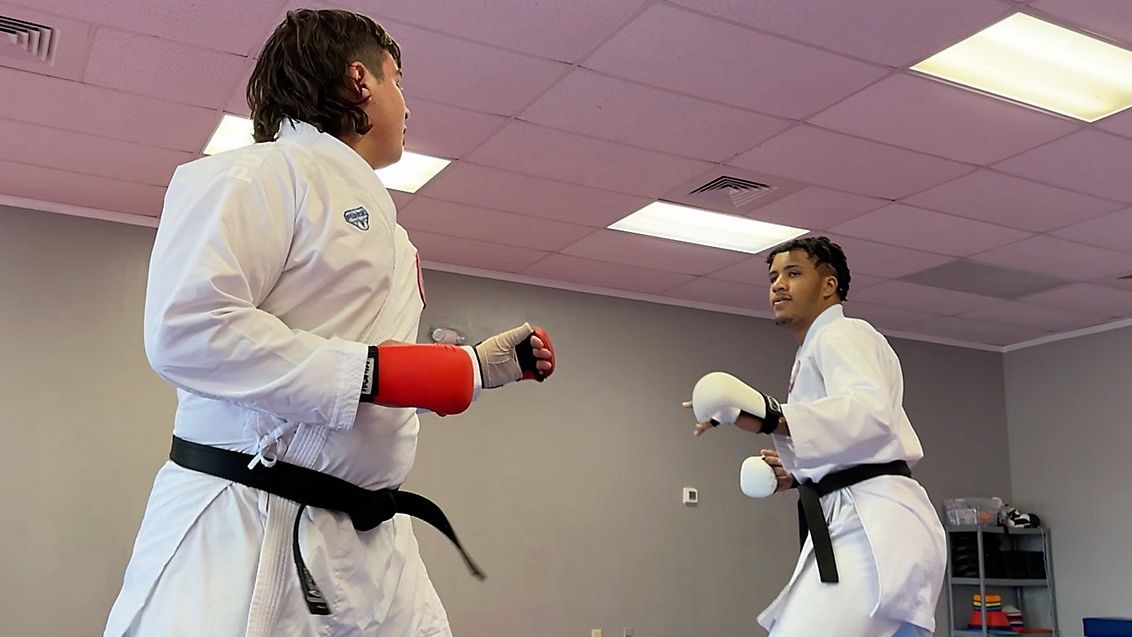 Studenții de karate din Tampa Bay concurează la Campionatele Mondiale