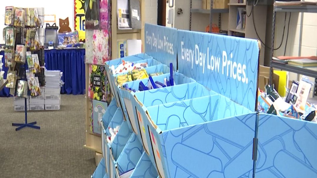 Citrus Free Teacher Supply Store Low on Supplies