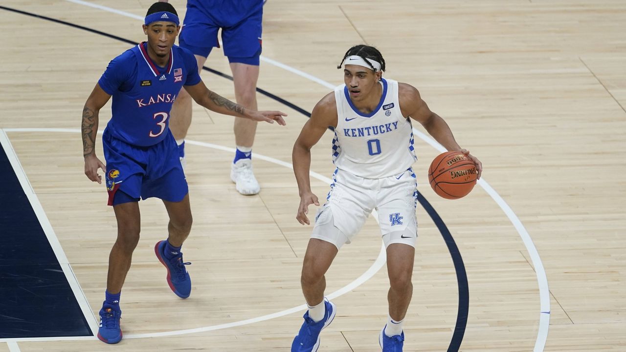 Kentucky to play Kansas in 2022 Big 12/SEC Challenge