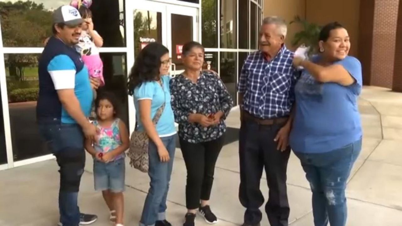 130 Mexican families reunite in Orlando