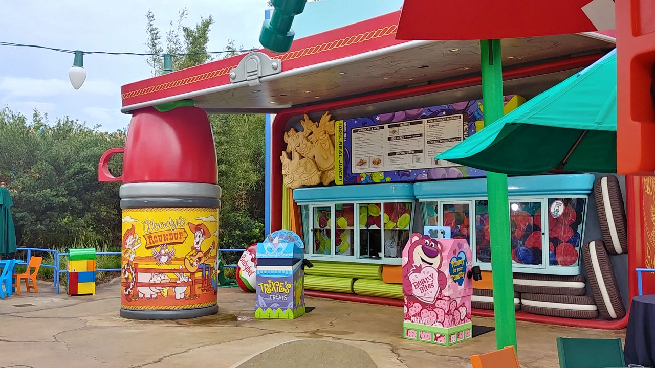 toy story land expansion