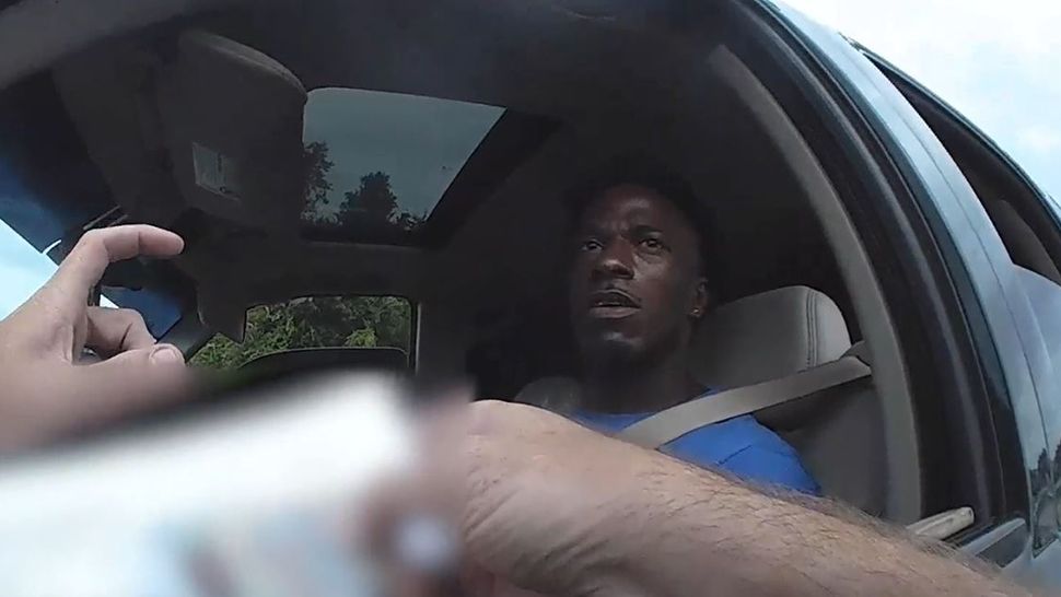 Apopka Felon in Manhunt, Deputy Dragging Had Stolen Gun