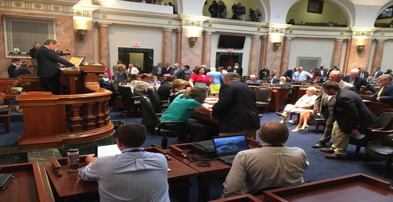 First Day of Special Session on Pensions Offers Democrats Hope