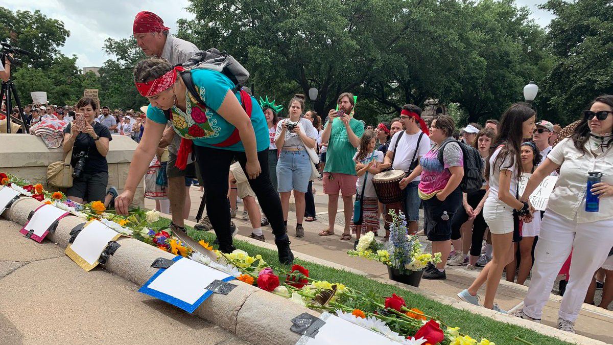 Hundreds Rally at State Capitol Against Treatment of Migrants