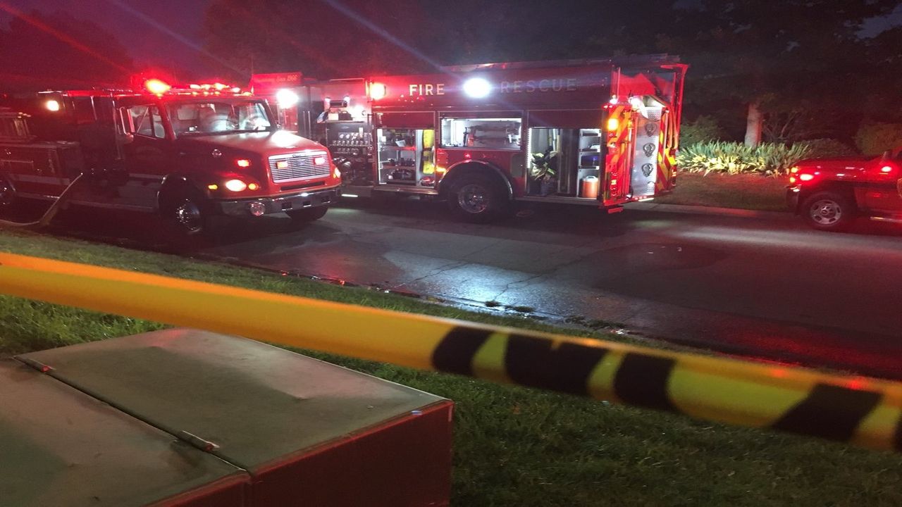10 agencies respond to Lake Norman house fire