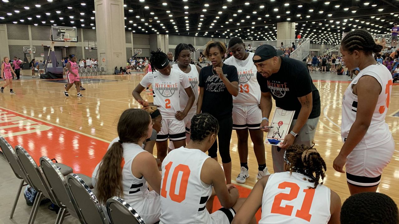 Run 4 Roses basketball tournament in Louisville