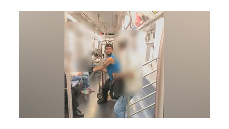 La policía busca a un hombre que agredió con un tubo de metal a otro hombre en el metro el sábado