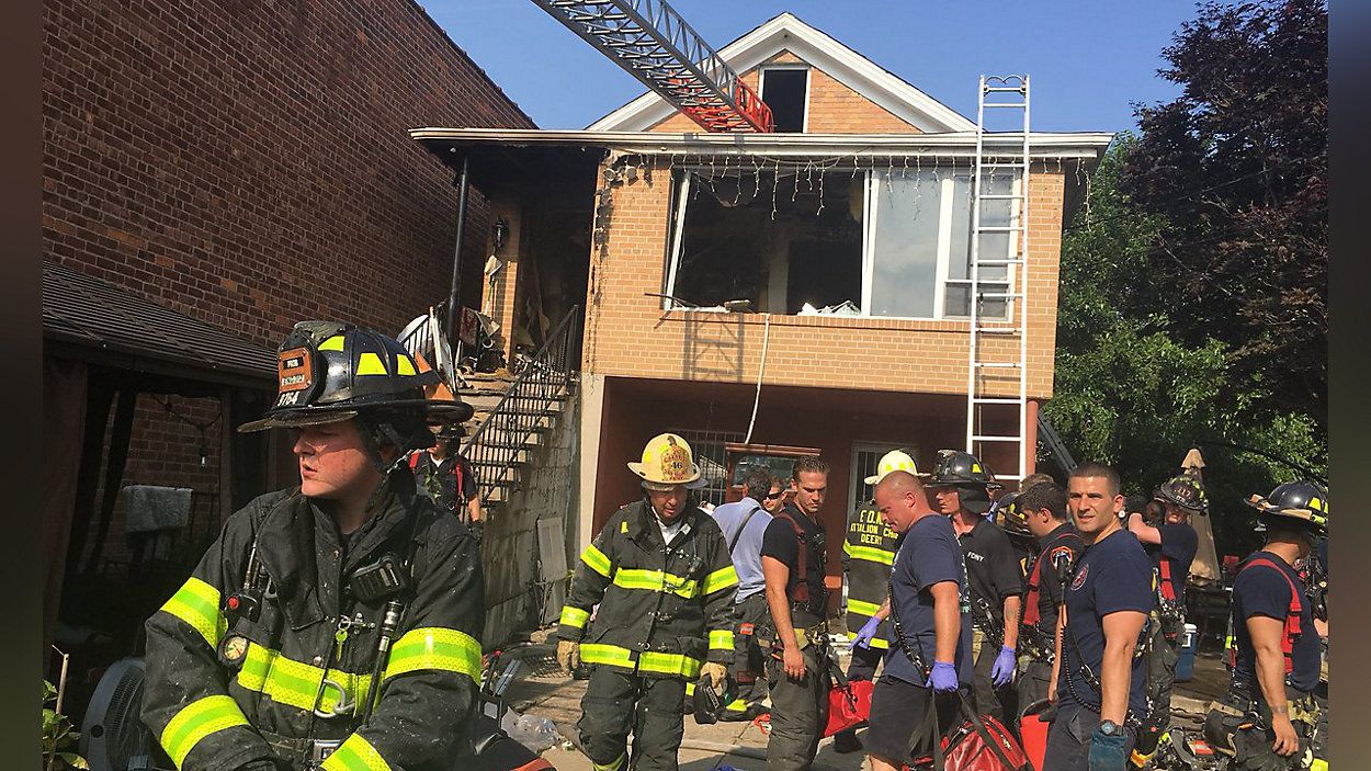 Incendio en Queens que dejó 3 muertos habría sido provocado