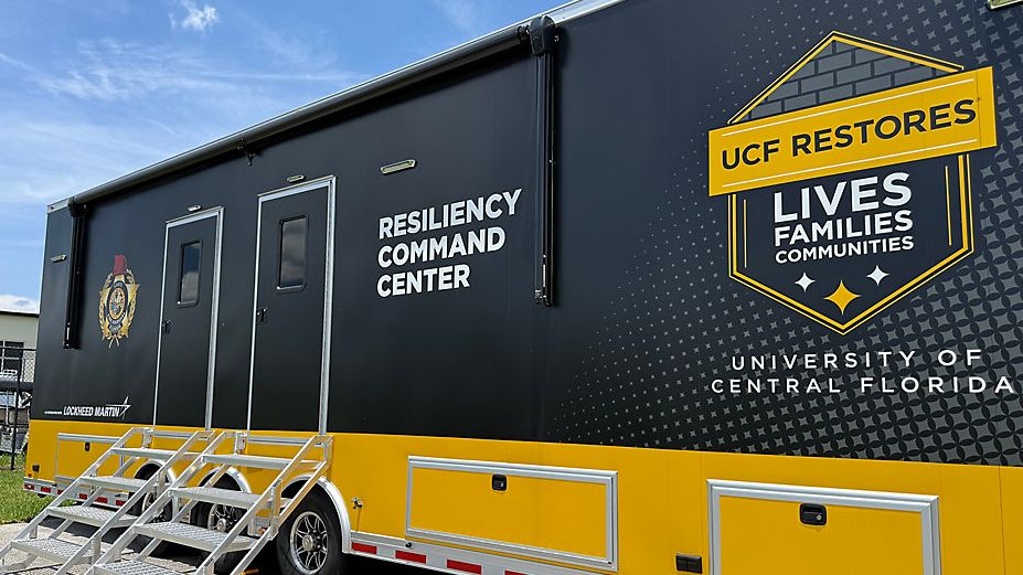 The Resiliency Command Center has beds, a kitchen, a restroom, and supplies for first responders on board. There is also space for them to receive private peer support from specialists. (Spectrum News/Emma Delamo)