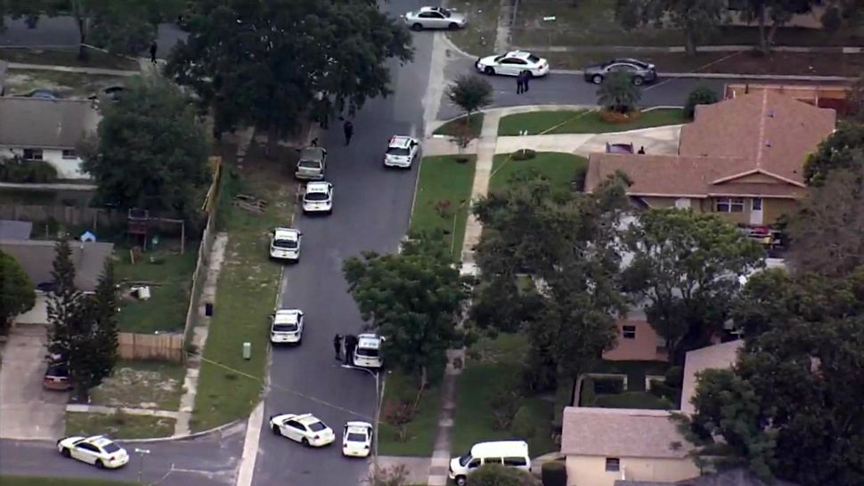 A pregnant woman who was in a vehicle with 5 other people was shot and killed when someone opened fire on the vehicle in the Pine Hills area on Monday, Orange County deputies say. Two children were also struck by bullets. (Sky 13)