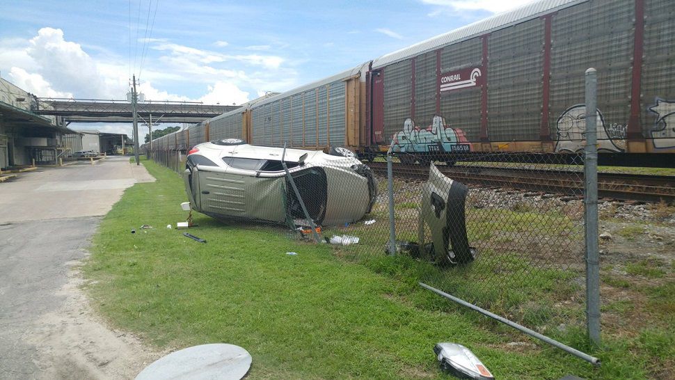 1 person seriously injured as train strikes SUV in Pasco