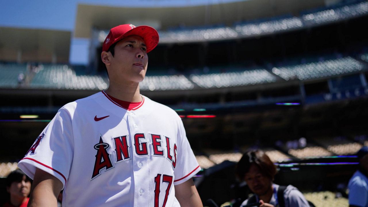 Shohei Ohtani pitches perfect inning, goes 0-for-2 in All-Star Game