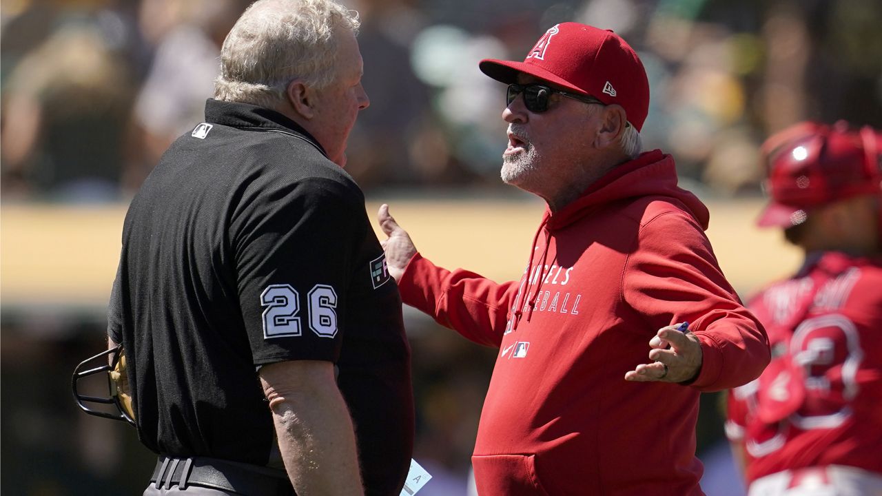 Los Angeles Angels v Oakland Athletics