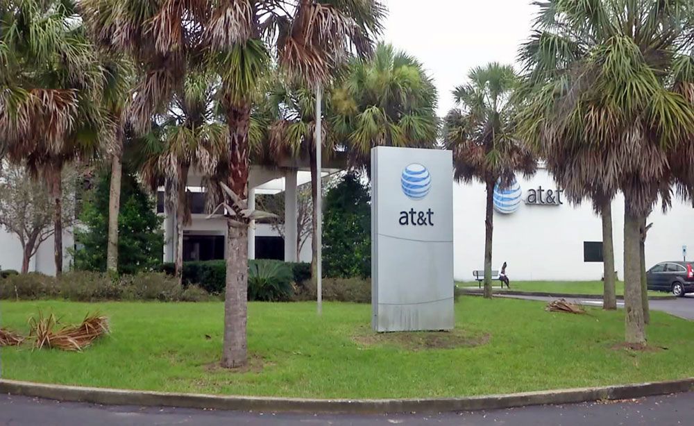 AT&T is one of the companies hiring dozens of new employees for this call center in Ocala. (Spectrum News 13)