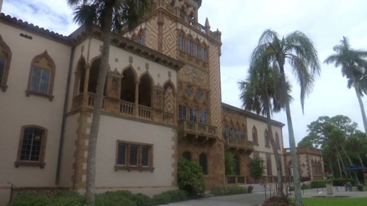 Self-guided tours at the Ca’ d’Zan