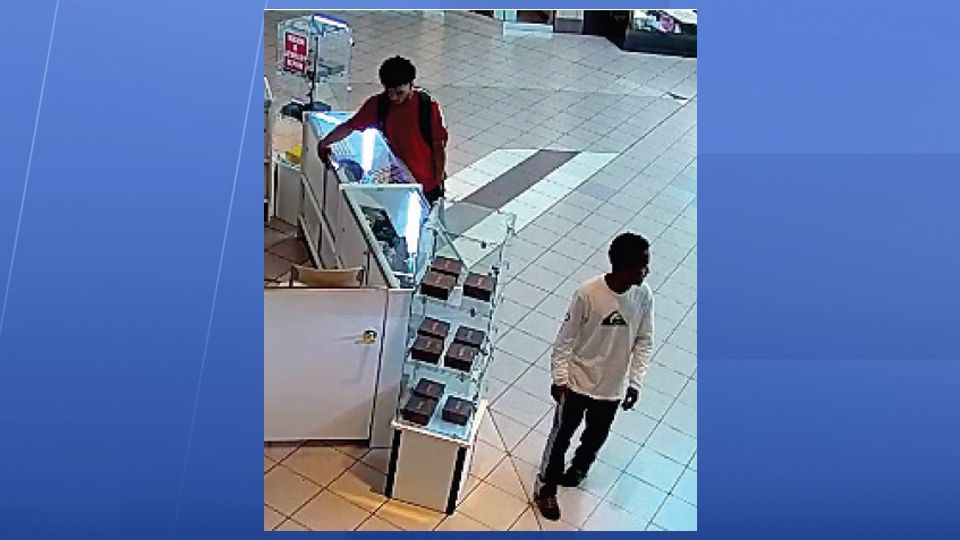 Hundreds of dollars worth of jewelry stolen at University Mall  
