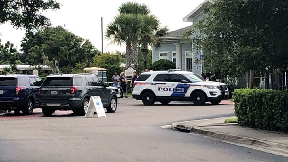 Orlando Police investigate a shooting a Mill Creek Apartments Thursday. (Eric Mock, Spectrum News)
