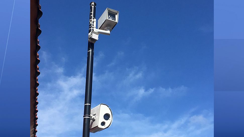 Apopka City Council unanimously voted to remove red-light traffic cameras. (Jerry Hume, staff)