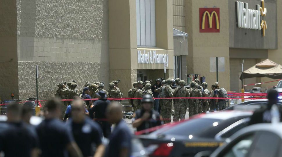 Multiple law enforcement agencies surround a Walmart in El Paso, Texas where a deadly shooting happened August 3, 2019 (AP Image)