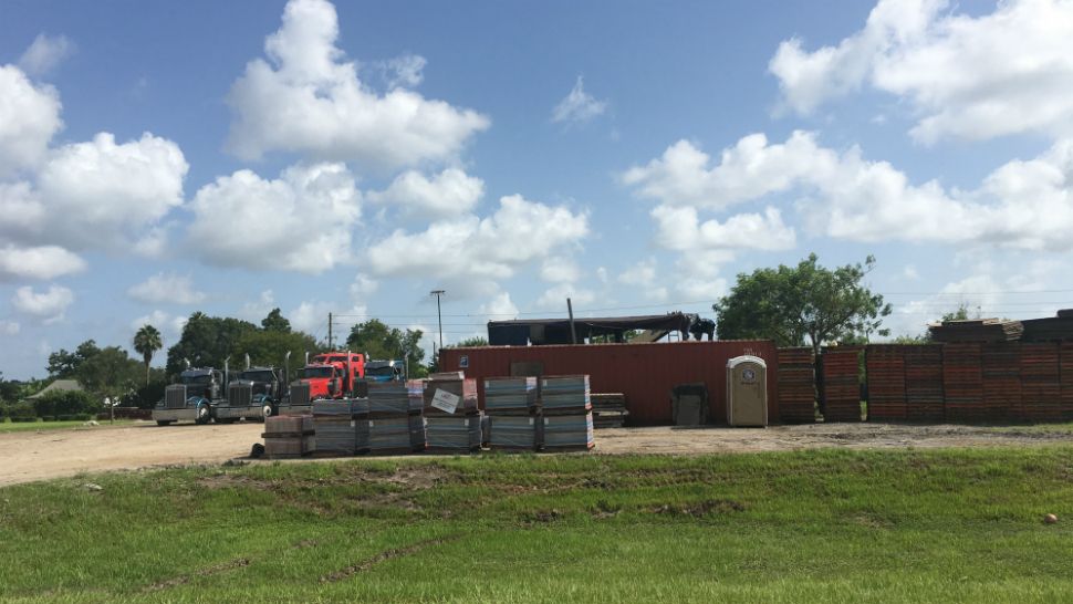 The incident happened about 11 a.m. on 20th Street E in Palmetto.  The Sheriff's Office said about 15 to 20 pallets fell from the truck. (Saundra Weather, Spectrum News)