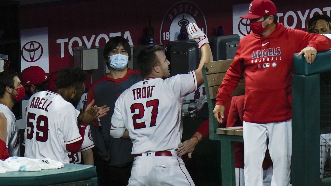 Dylan Bundy, Mike Trout lead Angels over Rangers