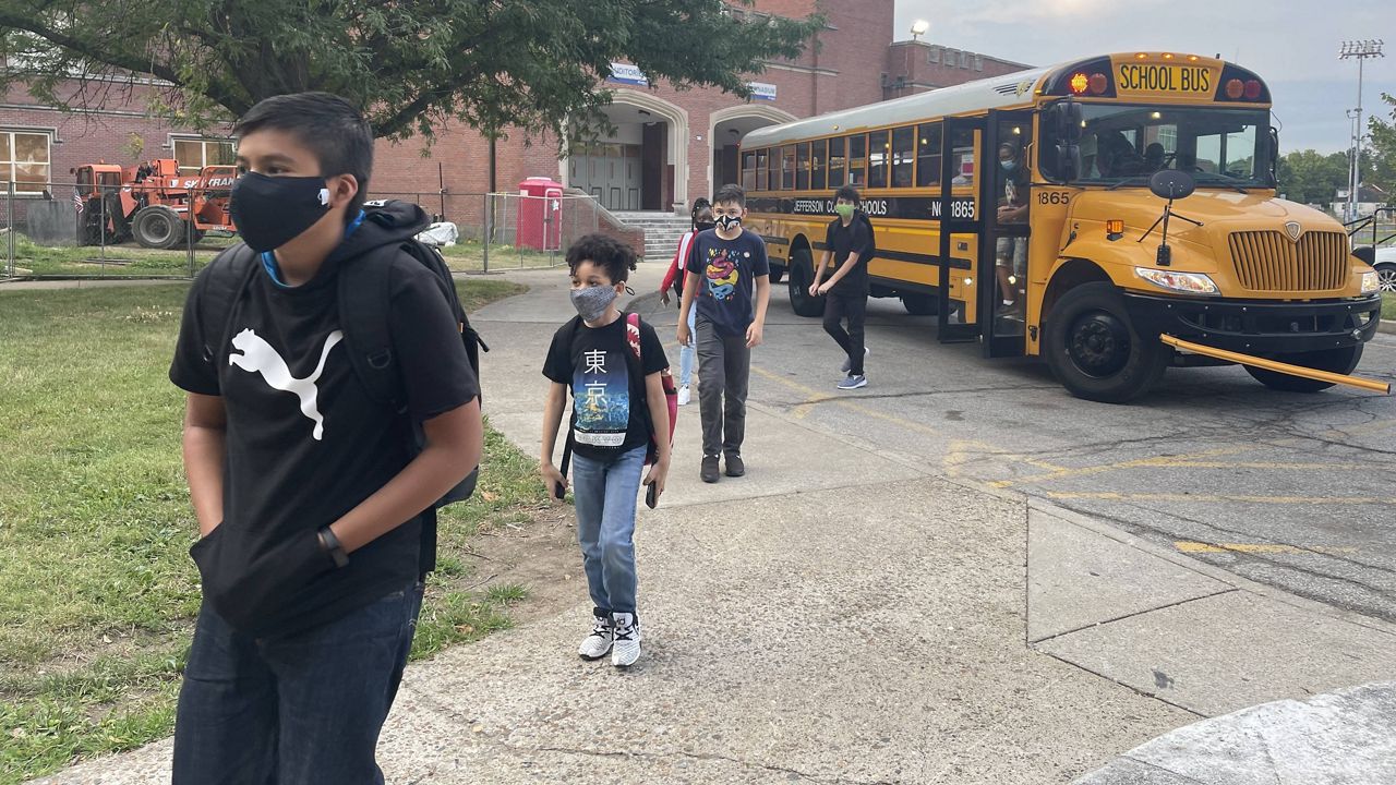 JCPS board to end COVID mandatory masks in Louisville public schools