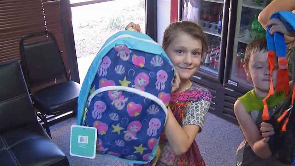 Orlando Nonprofit Gives Away Backpacks for Back to School