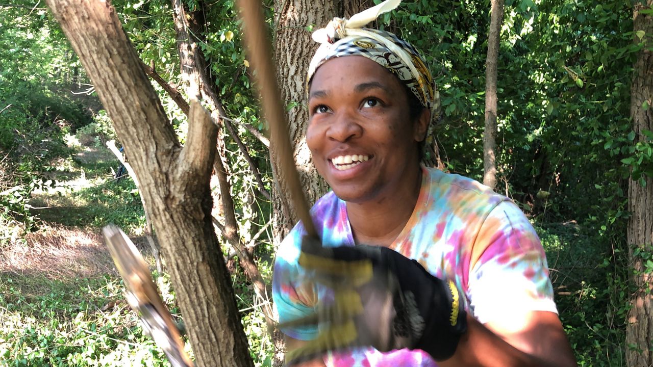 Woodford County volunteers preserve Huntertown