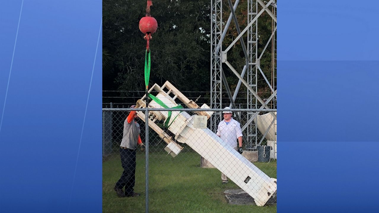 Radar pedestal coming down for StormTracker 13, the station's old radar being replaced with the more powerful Klystron 13.