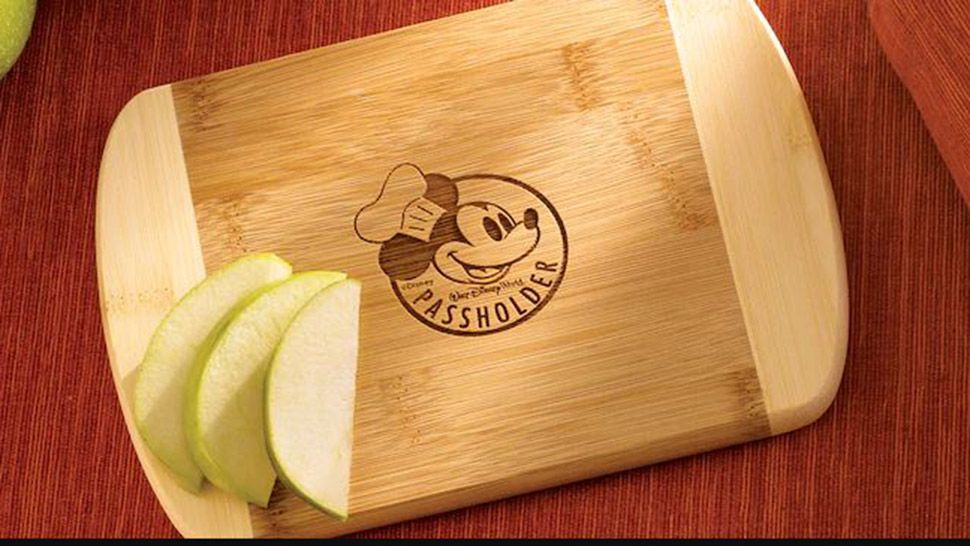 Passholders can receive a complimentary Chef Mickey cutting board during the Epcot International Food & Wine Festival. (Disney)