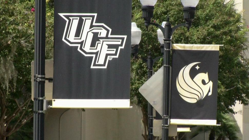 Banners on UCF's campus. (Spectrum News file)