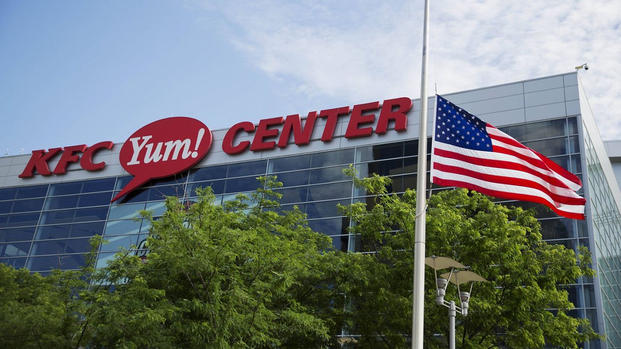 Masks recommended, not required, for Louisville basketball in the KFC Yum!  Center in 2021-22, Sports