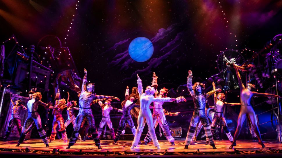 A performance during the North American tour of CATS. (Photo by Matthew Murphy)