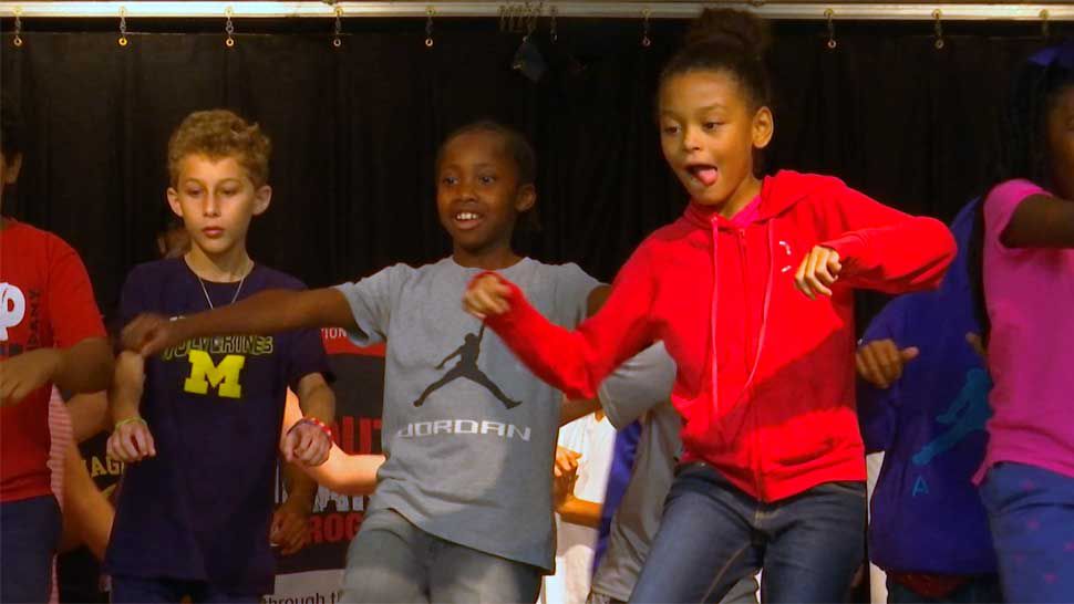 Manatee Co. Schools Partner with DEA for Youth Dance Program