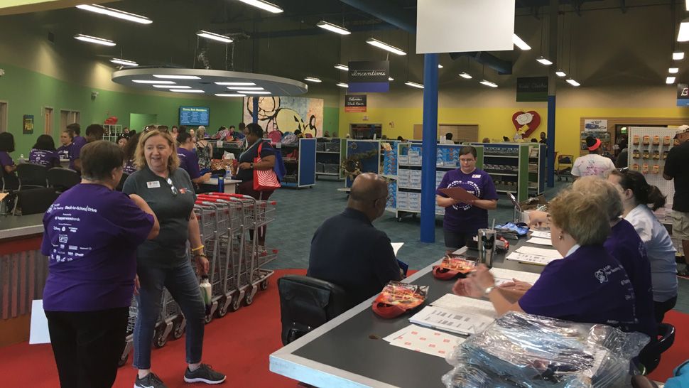 Spectrum News 13’s meteorologists David Heckard and Mallory Nicholls, along with anchor Eric Levy, welcomed about 300 teachers from Orange and Osceola counties back to school at A Gift for Teaching in Orlando.  