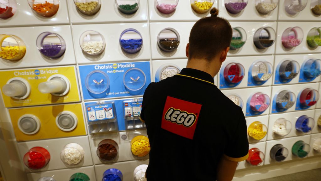 Lego store best sale galleria mall