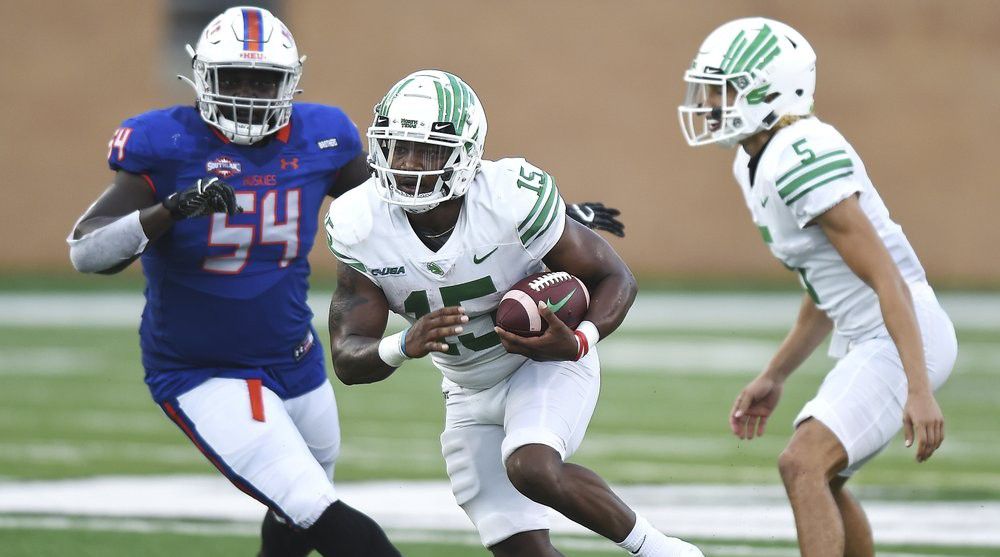 Three throw. Бин Джейсон. North Texas Football. "Aaron Baptiste"+"Austin, Texas, United States".